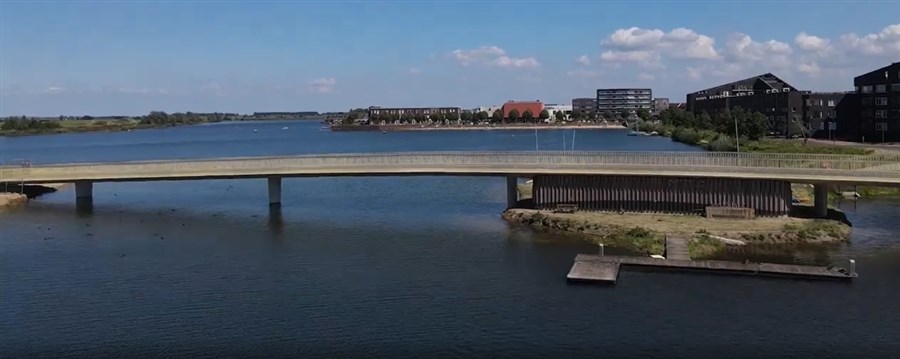 Bericht Eerste brug met cementarm beton gebouwd bekijken